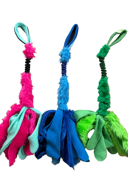 Bungee tug toy - all in one
